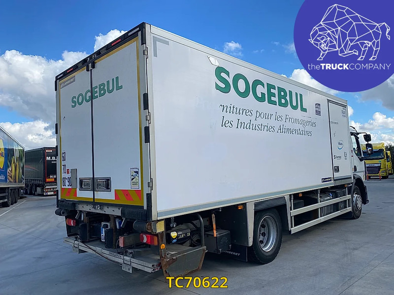 Renault D 320 - Koelwagen vrachtwagen: afbeelding 4 Renault D 320 - Koelwagen vrachtwagen: afbeelding 4