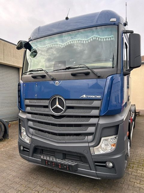 Mercedes-Benz 2548 - Containertransporter/ Wissellaadbak vrachtwagen: afbeelding 3 Mercedes-Benz 2548 - Containertransporter/ Wissellaadbak vrachtwagen: afbeelding 3