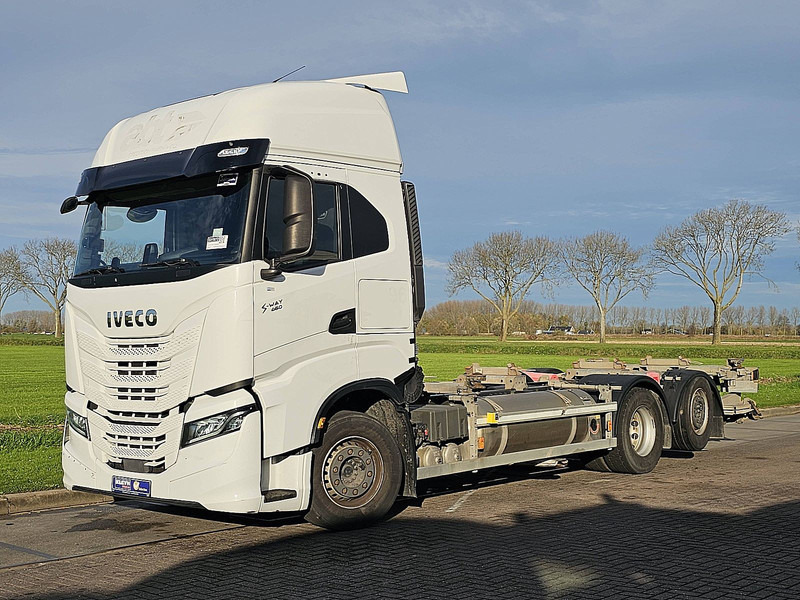 Iveco S-WAY AS260S46 6x2*4 LNG GAS - Containertransporter/ Wissellaadbak vrachtwagen: afbeelding 2 Iveco S-WAY AS260S46 6x2*4 LNG GAS - Containertransporter/ Wissellaadbak vrachtwagen: afbeelding 2