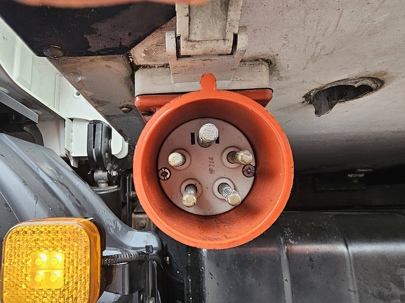 Koelwagen vrachtwagen MAN 12.220 TGL TK BITEMP LIFT 14TKM: afbeelding 16