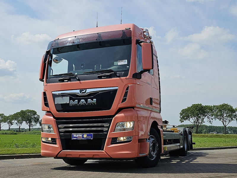 MAN 26.470 TGX XLX 6X2-4 321TKM INT - Containertransporter/ Wissellaadbak vrachtwagen: afbeelding 1 MAN 26.470 TGX XLX 6X2-4 321TKM INT - Containertransporter/ Wissellaadbak vrachtwagen: afbeelding 1