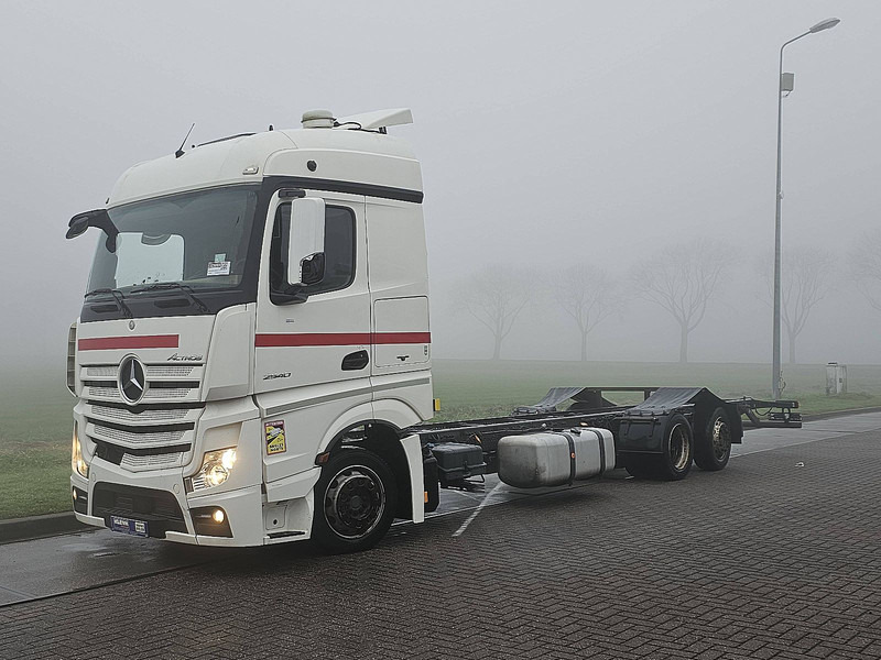 Mercedes-Benz ACTROS 2540 - Chassis vrachtwagen: afbeelding 2 Mercedes-Benz ACTROS 2540 - Chassis vrachtwagen: afbeelding 2