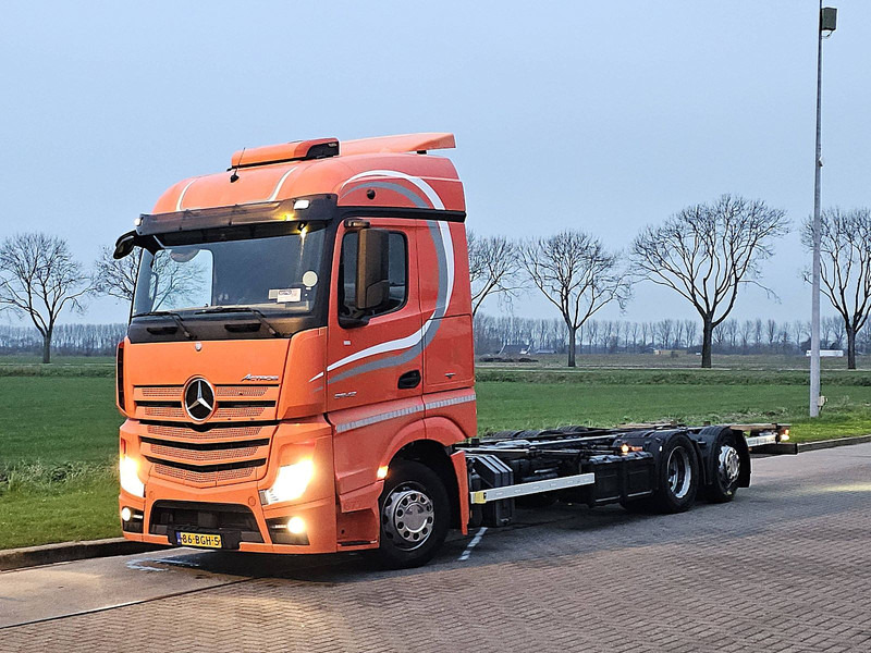Mercedes-Benz ACTROS 2542 LS - Containertransporter/ Wissellaadbak vrachtwagen: afbeelding 2 Mercedes-Benz ACTROS 2542 LS - Containertransporter/ Wissellaadbak vrachtwagen: afbeelding 2