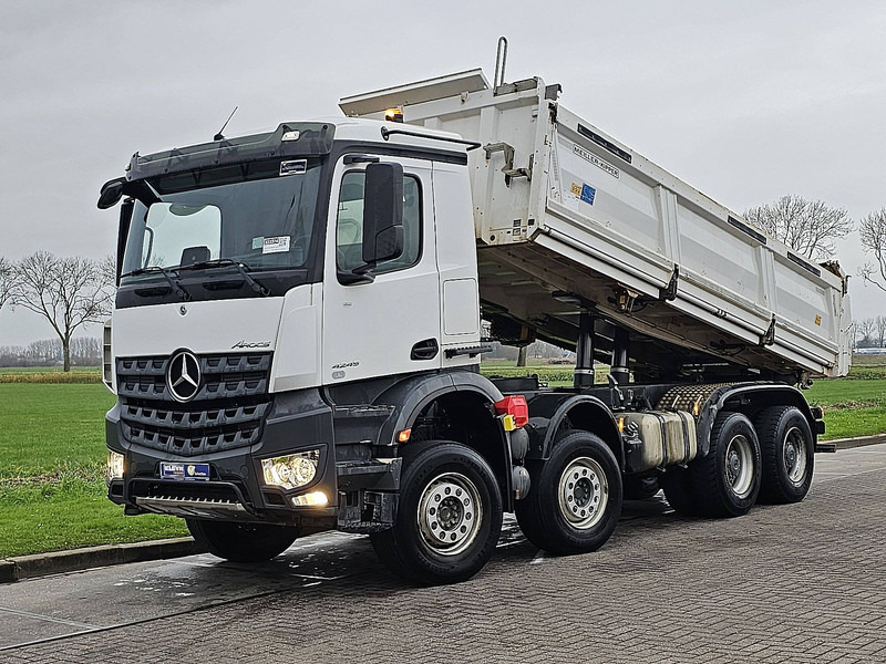 Mercedes-Benz AROCS 4245 MEILLER BORDMATIC - Kipper vrachtwagen: afbeelding 2 Mercedes-Benz AROCS 4245 MEILLER BORDMATIC - Kipper vrachtwagen: afbeelding 2