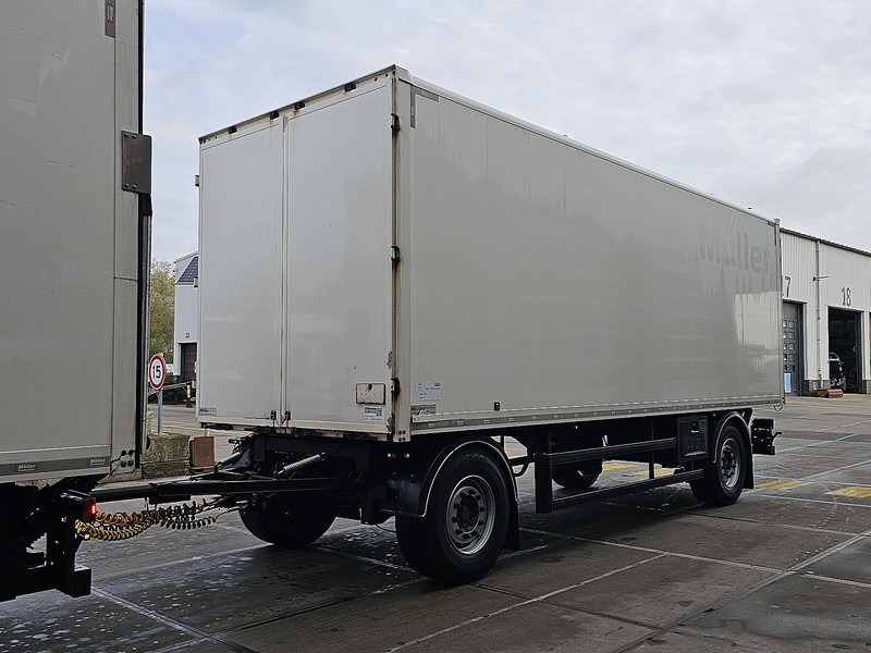 Mueller PRASQ18 TAILLIFT - Gesloten aanhangwagen: afbeelding 3 Mueller PRASQ18 TAILLIFT - Gesloten aanhangwagen: afbeelding 3