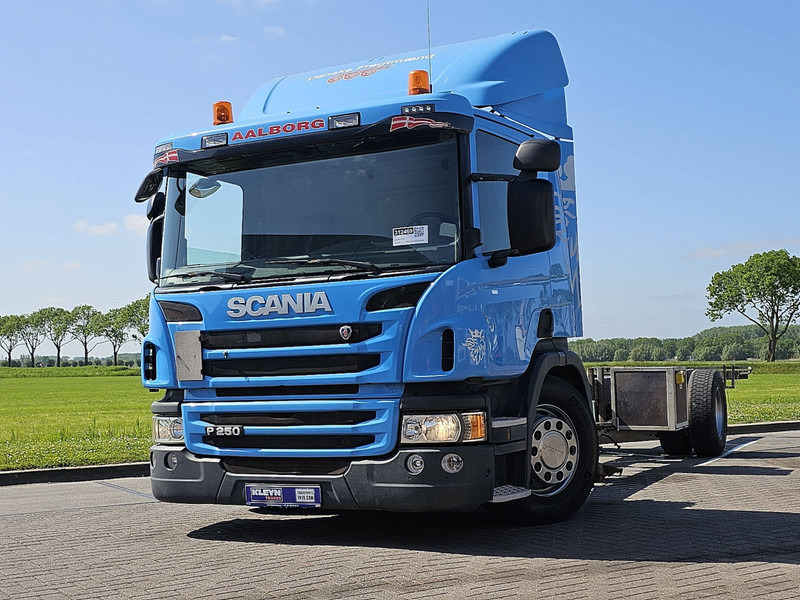 Scania P250 310TKM AIRCO WB560 - Chassis vrachtwagen: afbeelding 1 Scania P250 310TKM AIRCO WB560 - Chassis vrachtwagen: afbeelding 1