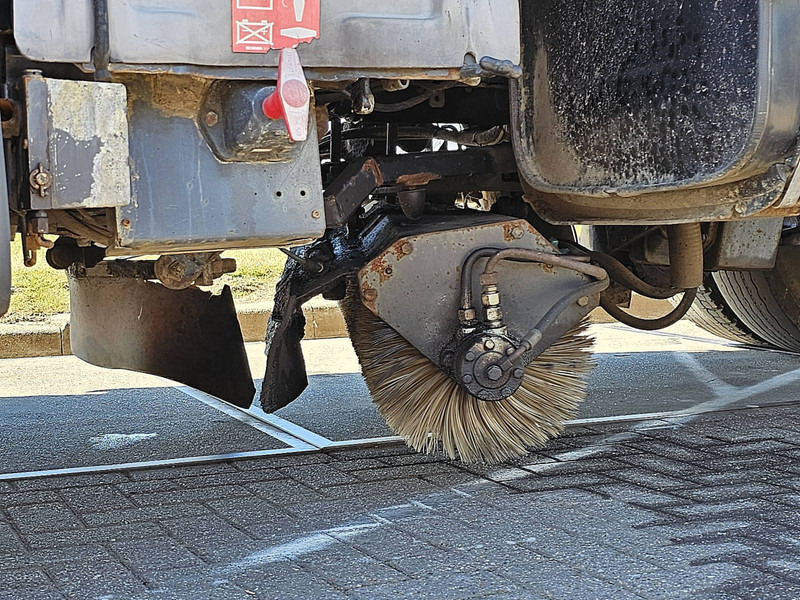 Veegwagen Scania P94.220: afbeelding 12