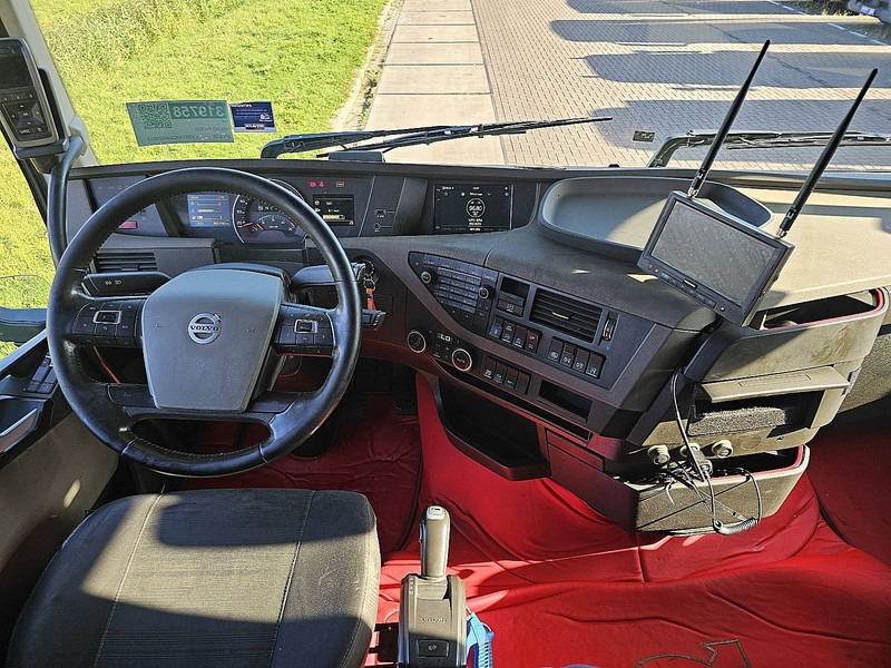 Trekker Volvo FH 500 6X2 BOOGIE PTO+HYDR.: afbeelding 8 Trekker Volvo FH 500 6X2 BOOGIE PTO+HYDR.: afbeelding 8