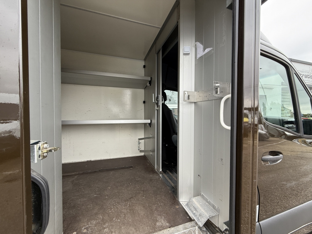 Mercedes-Benz Sprinter 315 CDI Klima Kamera UPS-Integralkoffer - Bestelwagen gesloten laadbak: afbeelding 5 Mercedes-Benz Sprinter 315 CDI Klima Kamera UPS-Integralkoffer - Bestelwagen gesloten laadbak: afbeelding 5