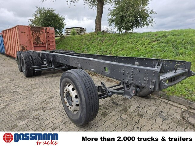 Nieuw Chassis vrachtwagen Iveco Trakker AD260T45 6x4, BRANDSCHADEN FAHRERHAUS!: afbeelding 11