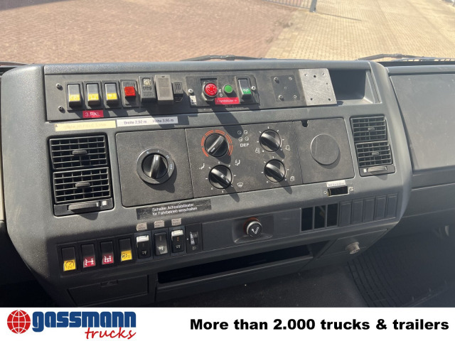 Haakarmsysteem vrachtwagen, Kraanwagen MAN 25/18.284 6x2-4 LL,Kran HMF 1113 K3, Funk,: afbeelding 7