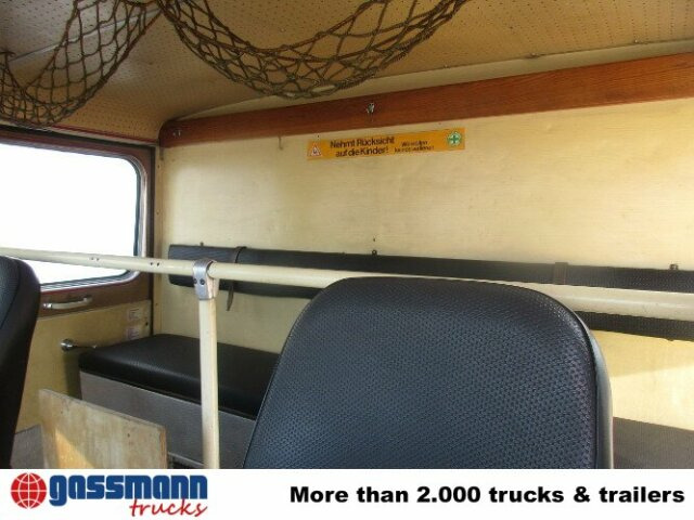 MAN 450 HALF TRO-TLF 16 - Brandweerwagen: afbeelding 5 MAN 450 HALF TRO-TLF 16 - Brandweerwagen: afbeelding 5