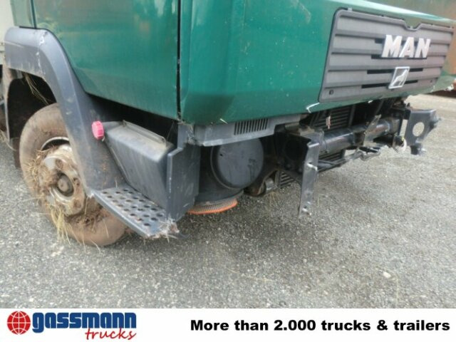 MAN L33 8.180 C 4x2, Unfallfahrzeug mit - Bakwagen: afbeelding 4 MAN L33 8.180 C 4x2, Unfallfahrzeug mit - Bakwagen: afbeelding 4