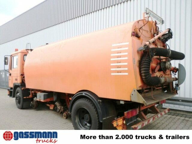 MAN M03 14.152 4x2, Schienenkehrmaschine - Veegwagen: afbeelding 5 MAN M03 14.152 4x2, Schienenkehrmaschine - Veegwagen: afbeelding 5