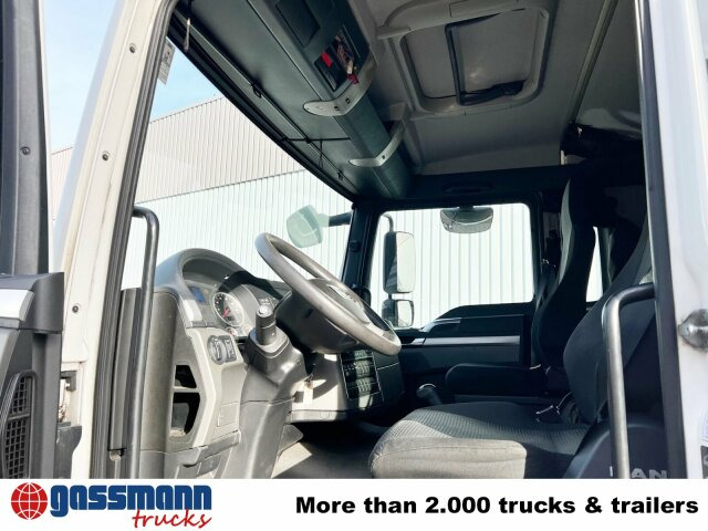 MAN TGL 12.220 4X2 BL mit Dhollandia LBW - Bakwagen: afbeelding 2 MAN TGL 12.220 4X2 BL mit Dhollandia LBW - Bakwagen: afbeelding 2