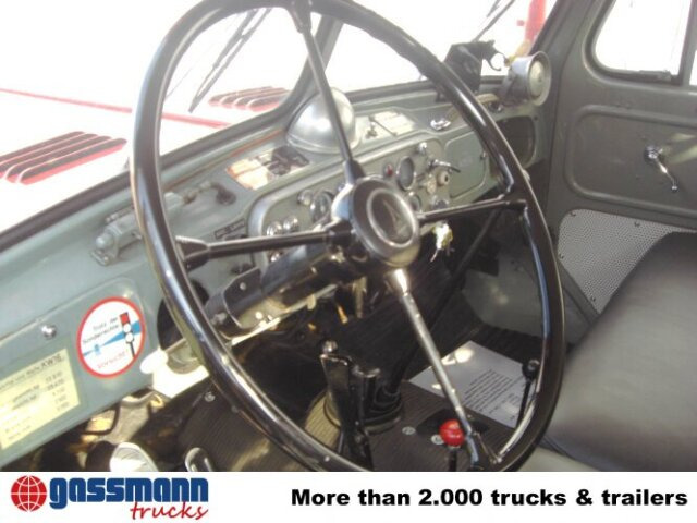 Magirus Deutz Magirus Uranus 250D 22 KW16 - Brandweerwagen, Kraanwagen: afbeelding 2 Magirus Deutz Magirus Uranus 250D 22 KW16 - Brandweerwagen, Kraanwagen: afbeelding 2