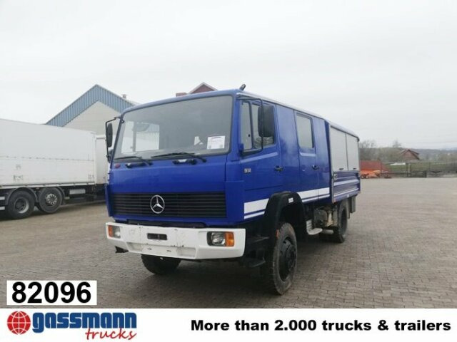 Mercedes-Benz 917 AF 4x4 Doka - Vrachtwagen met open laadbak: afbeelding 1 Mercedes-Benz 917 AF 4x4 Doka - Vrachtwagen met open laadbak: afbeelding 1