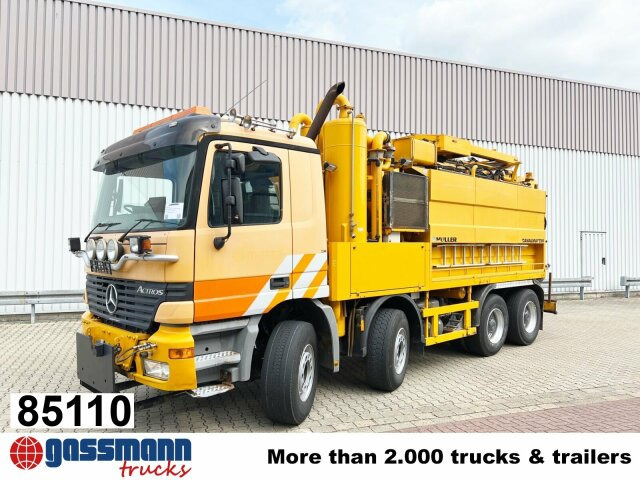 Mercedes-Benz Actros 3243 K 8x4/4, Müller Saug- und - Veegwagen: afbeelding 1 Mercedes-Benz Actros 3243 K 8x4/4, Müller Saug- und - Veegwagen: afbeelding 1