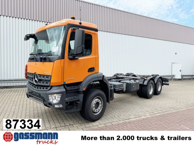 Mercedes-Benz Arocs 2633 6x4, 2x Nebenantrieb - Chassis vrachtwagen: afbeelding 1 Mercedes-Benz Arocs 2633 6x4, 2x Nebenantrieb - Chassis vrachtwagen: afbeelding 1