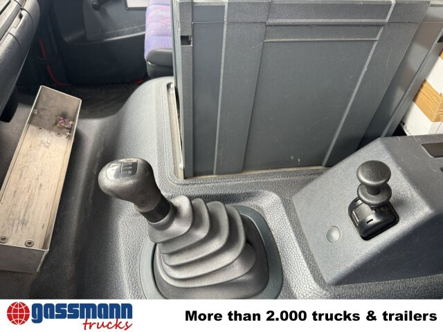 Brandweerwagen Mercedes-Benz Atego 1325 4x4, 8+1 Sitze, LF 16/12: afbeelding 7 Brandweerwagen Mercedes-Benz Atego 1325 4x4, 8+1 Sitze, LF 16/12: afbeelding 7