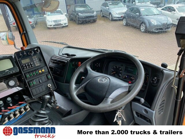 Mercedes-Benz Atego 1524 L 4x2 Kehrmaschine FAUN Viajet - Veegwagen: afbeelding 3 Mercedes-Benz Atego 1524 L 4x2 Kehrmaschine FAUN Viajet - Veegwagen: afbeelding 3