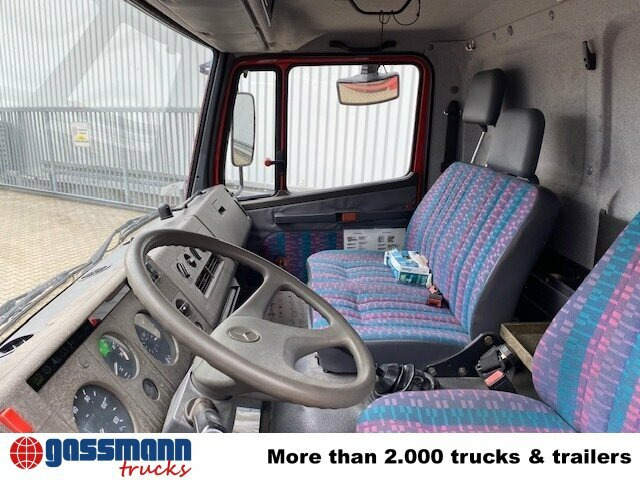 Mercedes-Benz LK 814 F 4x2, Ziegler RW1, 6-Zylinder Motor - Brandweerwagen: afbeelding 5 Mercedes-Benz LK 814 F 4x2, Ziegler RW1, 6-Zylinder Motor - Brandweerwagen: afbeelding 5