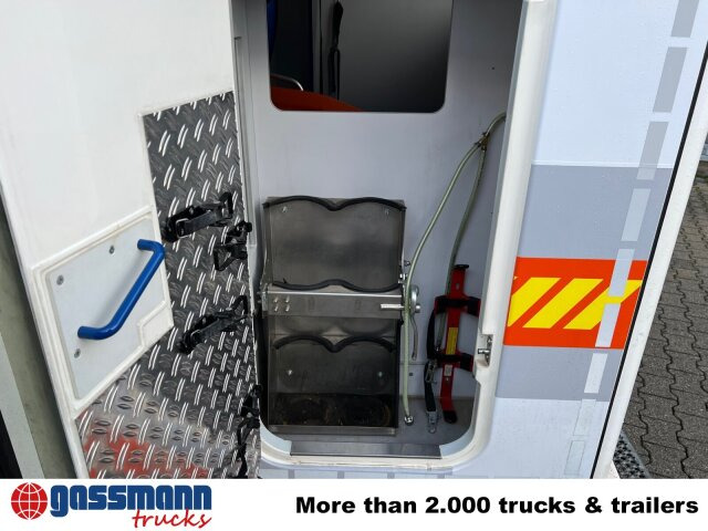 Mercedes-Benz Sprinter 313 CDI 4x2, Rettungswagen - Gesloten bestelwagen: afbeelding 2 Mercedes-Benz Sprinter 313 CDI 4x2, Rettungswagen - Gesloten bestelwagen: afbeelding 2