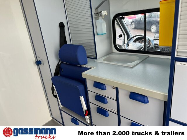 Mercedes-Benz Sprinter 313 CDI 4x2, Rettungswagen - Gesloten bestelwagen: afbeelding 3 Mercedes-Benz Sprinter 313 CDI 4x2, Rettungswagen - Gesloten bestelwagen: afbeelding 3