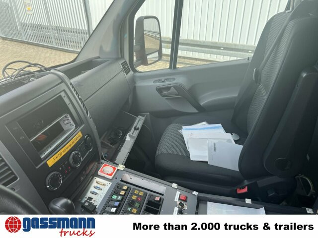 Mercedes-Benz Sprinter 516 CDI 4x2, Rettungswagen, Bi-Xenon - Gesloten bestelwagen: afbeelding 3 Mercedes-Benz Sprinter 516 CDI 4x2, Rettungswagen, Bi-Xenon - Gesloten bestelwagen: afbeelding 3