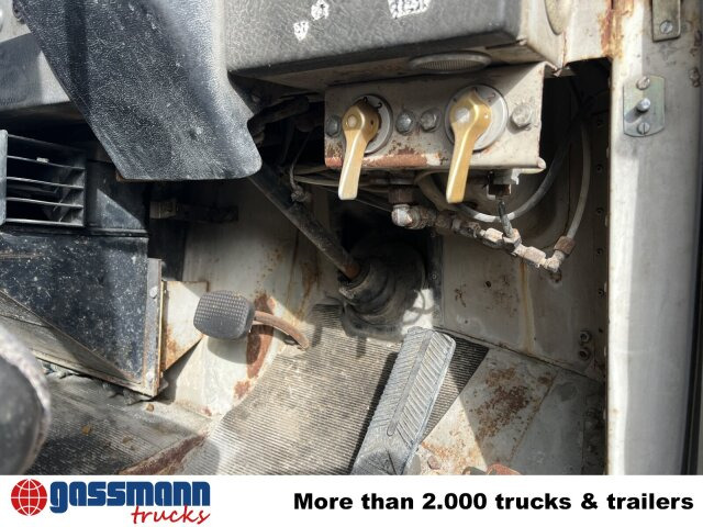 Saurer V5 4x2 - Vrachtwagen met open laadbak: afbeelding 3 Saurer V5 4x2 - Vrachtwagen met open laadbak: afbeelding 3