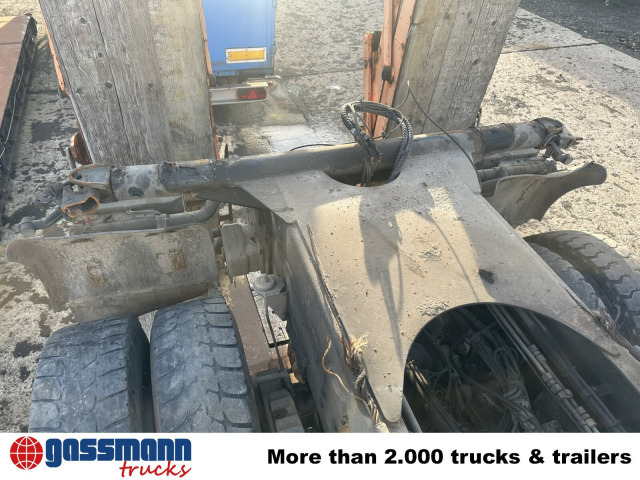 Scania 124C 400 6x6 - Chassis vrachtwagen: afbeelding 4 Scania 124C 400 6x6 - Chassis vrachtwagen: afbeelding 4