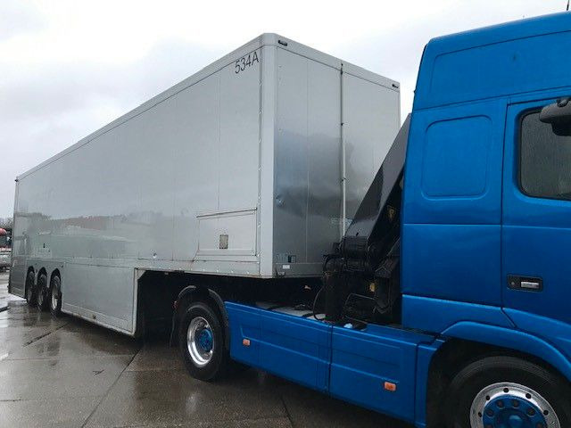 Langendorf Doppeldecker-Rennanhänger mit Hebebühne - Gesloten oplegger: afbeelding 2 Langendorf Doppeldecker-Rennanhänger mit Hebebühne - Gesloten oplegger: afbeelding 2