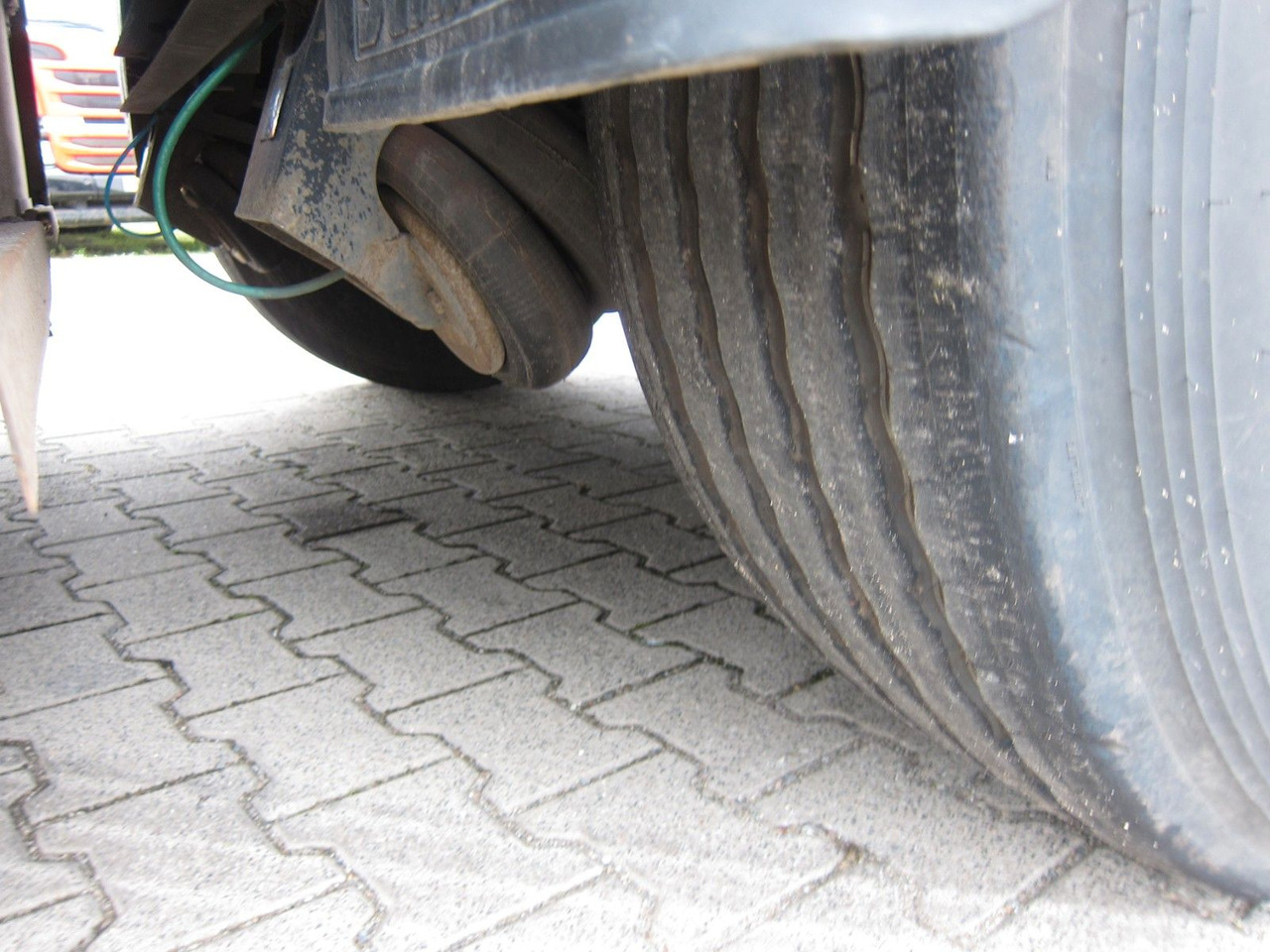 Leasing Schmitz Cargobull SKO 24 Iso-Koffer Doppelstock Lift Disc Top 2x Schmitz Cargobull SKO 24 Iso-Koffer Doppelstock Lift Disc Top 2x: afbeelding 10 Leasing Schmitz Cargobull SKO 24 Iso-Koffer Doppelstock Lift Disc Top 2x Schmitz Cargobull SKO 24 Iso-Koffer Doppelstock Lift Disc Top 2x: afbeelding 10