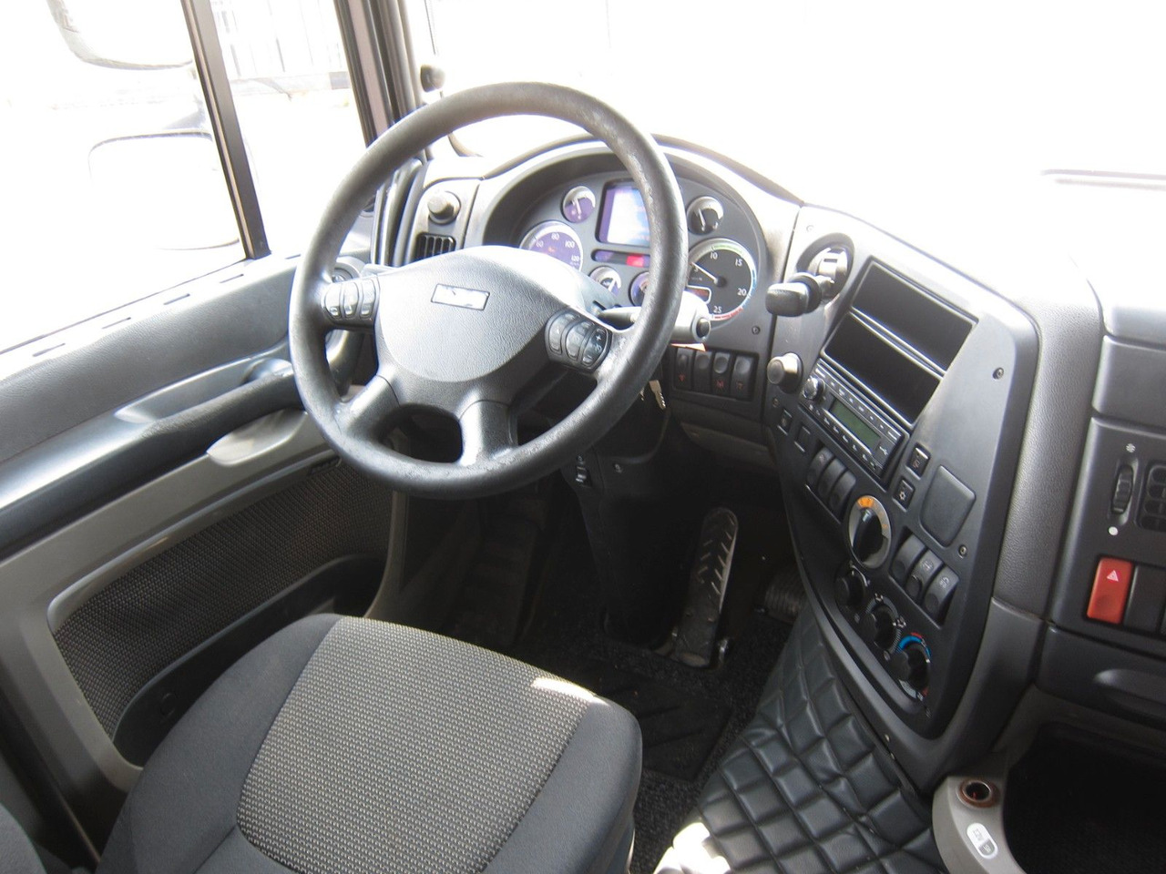 Trekker DAF XF 105 510 6X2 Copma 21t/m Kran/Crane/ Grua/Funk: afbeelding 14