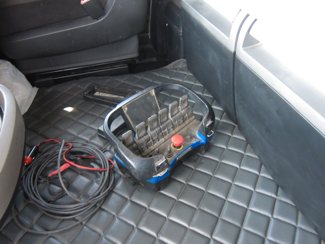 Trekker DAF XF 105 510 6X2 Copma 21t/m Kran/Crane/ Grua/Funk: afbeelding 12