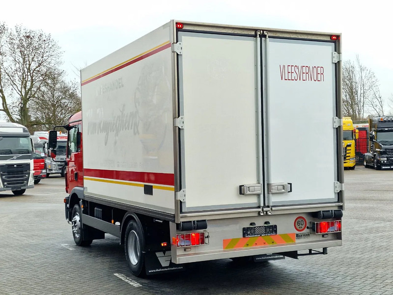 MAN TGM 12.250 Sleepercab 4x2 - Carrier Xarios 600 - Meat Hooks - Vleeshang - Rohrbahnen - Low KM - Koelwagen vrachtwagen: afbeelding 5 MAN TGM 12.250 Sleepercab 4x2 - Carrier Xarios 600 - Meat Hooks - Vleeshang - Rohrbahnen - Low KM - Koelwagen vrachtwagen: afbeelding 5