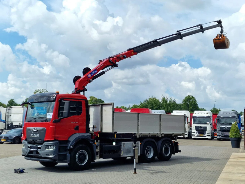 MAN TGS 26.360 6x4 Hydrodrive / Crane HMF1920K-RCS / 3 way tipper HMF / Low KM 110.700! - Kraanwagen: afbeelding 4 MAN TGS 26.360 6x4 Hydrodrive / Crane HMF1920K-RCS / 3 way tipper HMF / Low KM 110.700! - Kraanwagen: afbeelding 4
