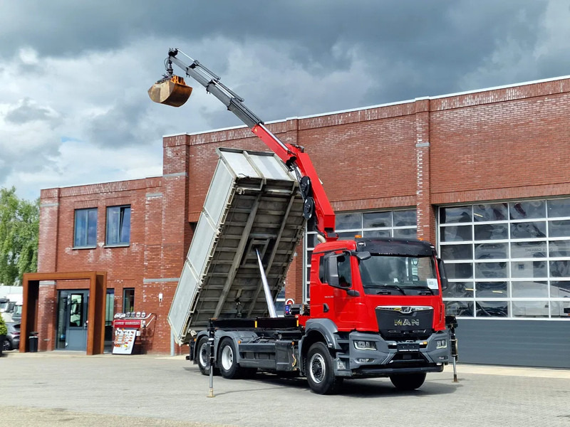 MAN TGS 26.360 6x4 Hydrodrive / Crane HMF1920K-RCS / 3 way tipper HMF / Low KM 110.700! - Kraanwagen: afbeelding 1 MAN TGS 26.360 6x4 Hydrodrive / Crane HMF1920K-RCS / 3 way tipper HMF / Low KM 110.700! - Kraanwagen: afbeelding 1