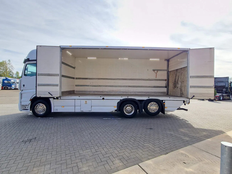 Mercedes-Benz Actros 2545 6x2*4 - Box with sidedoors - Loadlift - Steering axle - Full air - Camera - Bakwagen: afbeelding 5 Mercedes-Benz Actros 2545 6x2*4 - Box with sidedoors - Loadlift - Steering axle - Full air - Camera - Bakwagen: afbeelding 5