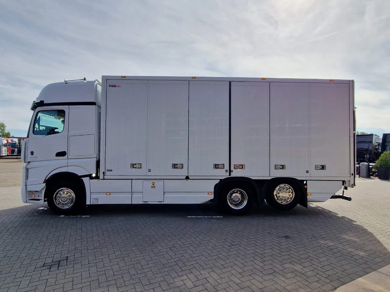 Mercedes-Benz Actros 2545 6x2*4 - Box with sidedoors - Loadlift - Steering axle - Full air - Camera - Bakwagen: afbeelding 4 Mercedes-Benz Actros 2545 6x2*4 - Box with sidedoors - Loadlift - Steering axle - Full air - Camera - Bakwagen: afbeelding 4