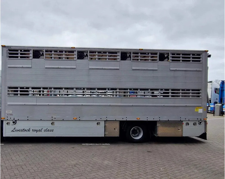 Pezzaioli 1 deck - Ventilation - 17.9M2 - Ramp - NEW box - Veewagen vrachtwagen: afbeelding 3 Pezzaioli 1 deck - Ventilation - 17.9M2 - Ramp - NEW box - Veewagen vrachtwagen: afbeelding 3