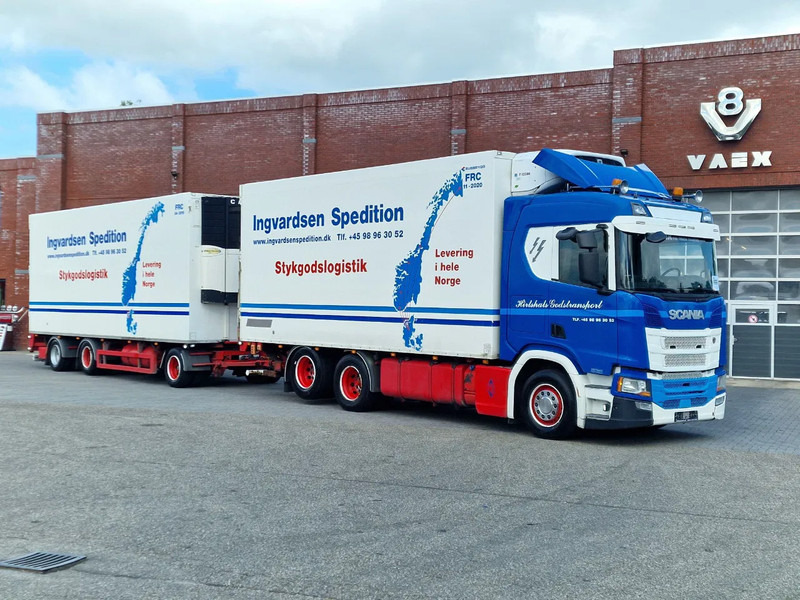 Scania R500 NGS B6X2NB / Trailer-Bygg 12-2004 / Frigobox Sidedoors / Rohrbahen / hooks - Koelwagen vrachtwagen: afbeelding 1 Scania R500 NGS B6X2NB / Trailer-Bygg 12-2004 / Frigobox Sidedoors / Rohrbahen / hooks - Koelwagen vrachtwagen: afbeelding 1