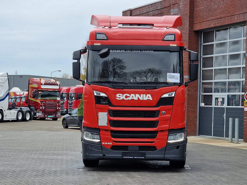 Scania R540 NGS 6x2 - BDF - Retarder - Full air - Navi - Led - Fridge - 4.95 WB - Containertransporter/ Wissellaadbak vrachtwagen: afbeelding 2 Scania R540 NGS 6x2 - BDF - Retarder - Full air - Navi - Led - Fridge - 4.95 WB - Containertransporter/ Wissellaadbak vrachtwagen: afbeelding 2