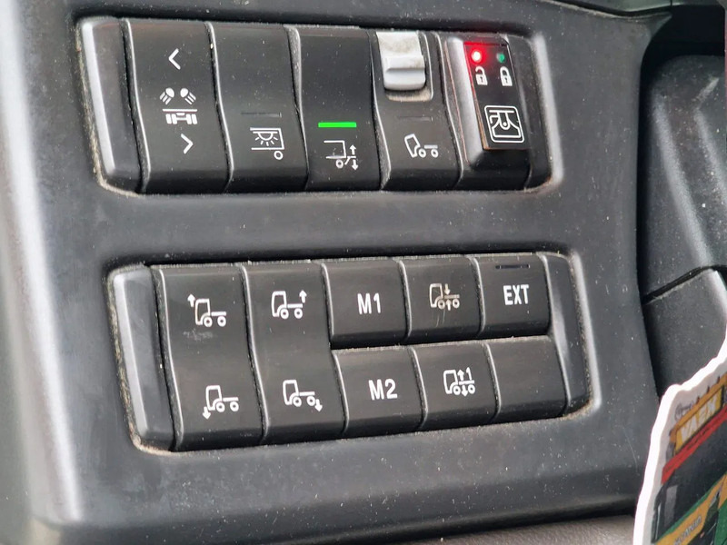 Scania R580 V8 NGS Highline 6x2 - Loadlift - Retarder - Full air - 475 wb - Chassis vrachtwagen: afbeelding 3 Scania R580 V8 NGS Highline 6x2 - Loadlift - Retarder - Full air - 475 wb - Chassis vrachtwagen: afbeelding 3