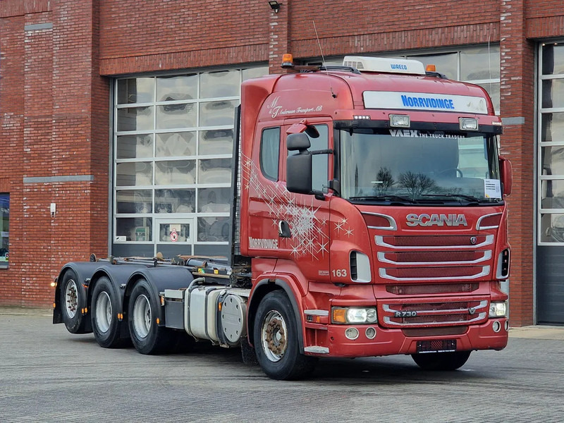 Scania R730 V8 Highline - 8x4*4 - JOAB Hooklift - Steering axle - Full air - Night clima - Haakarmsysteem vrachtwagen: afbeelding 1 Scania R730 V8 Highline - 8x4*4 - JOAB Hooklift - Steering axle - Full air - Night clima - Haakarmsysteem vrachtwagen: afbeelding 1