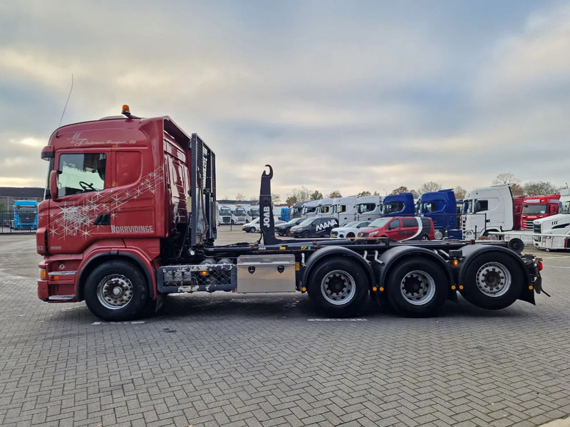 Scania R730 V8 Highline - 8x4*4 - JOAB Hooklift - Steering axle - Full air - Night clima - Haakarmsysteem vrachtwagen: afbeelding 4 Scania R730 V8 Highline - 8x4*4 - JOAB Hooklift - Steering axle - Full air - Night clima - Haakarmsysteem vrachtwagen: afbeelding 4