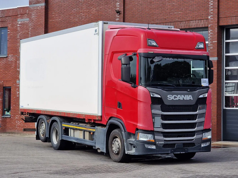 Scania S500 NGS Highline 6x2 - BDF - Full air - Loadlift - Box - Navi - Retarder - Containertransporter/ Wissellaadbak vrachtwagen: afbeelding 1 Scania S500 NGS Highline 6x2 - BDF - Full air - Loadlift - Box - Navi - Retarder - Containertransporter/ Wissellaadbak vrachtwagen: afbeelding 1