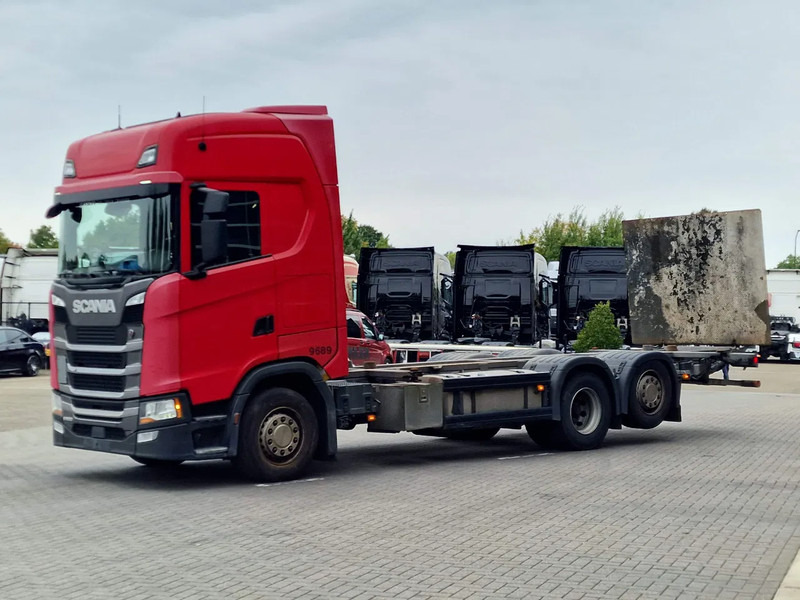 Scania S500 NGS Highline 6x2 - BDF - Full air - Loadlift - Navi - Retarder - Containertransporter/ Wissellaadbak vrachtwagen: afbeelding 3 Scania S500 NGS Highline 6x2 - BDF - Full air - Loadlift - Navi - Retarder - Containertransporter/ Wissellaadbak vrachtwagen: afbeelding 3
