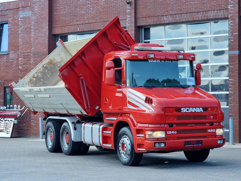 Scania T124-420 6x4 - Tipper - Retarder - Full steel - HUB Reduction - Manual gearbox - Kipper vrachtwagen: afbeelding 2 Scania T124-420 6x4 - Tipper - Retarder - Full steel - HUB Reduction - Manual gearbox - Kipper vrachtwagen: afbeelding 2