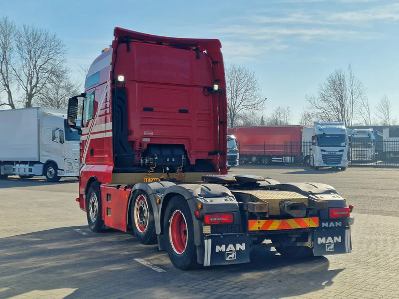 MAN TGX 26.560 XXL 6x2/4 - Custom interior - Steering axle - Euro 6 - AS Tronic - Trekker: afbeelding 5 MAN TGX 26.560 XXL 6x2/4 - Custom interior - Steering axle - Euro 6 - AS Tronic - Trekker: afbeelding 5